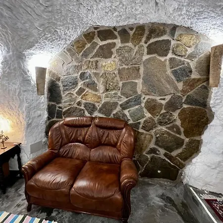 Cuevas La Veranda * Orce