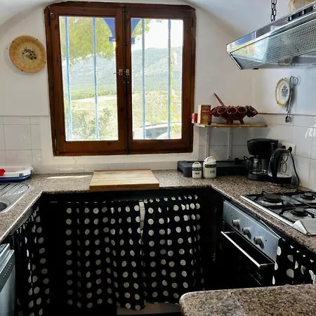 Cuevas La Veranda * Orce