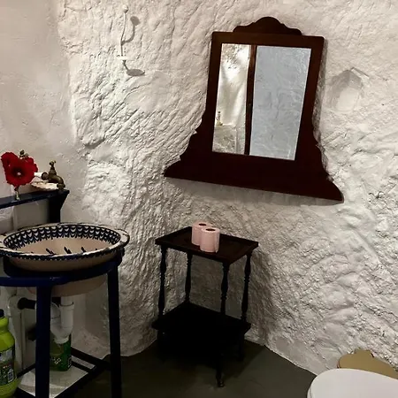 Cuevas La Veranda *